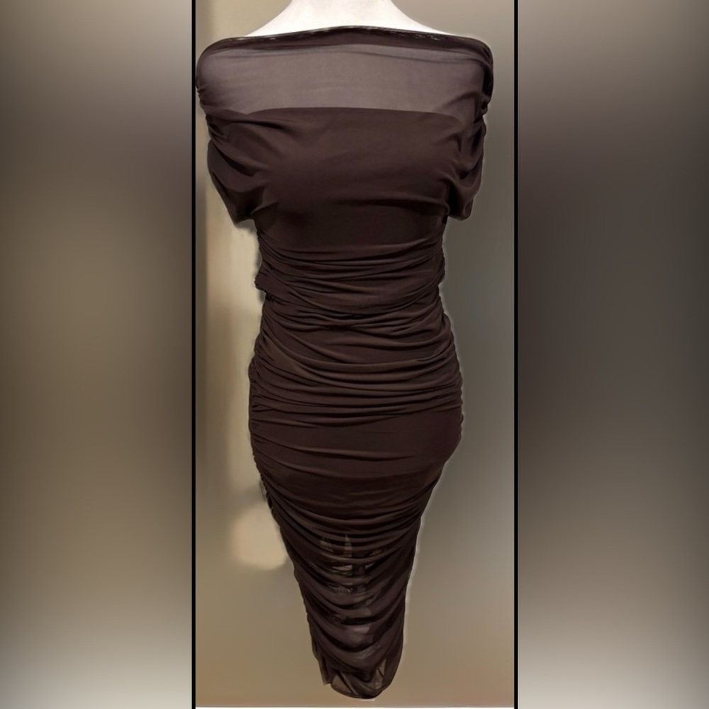 SER.O.YA Noel Brown Mesh Dress - Picture 5 of 5